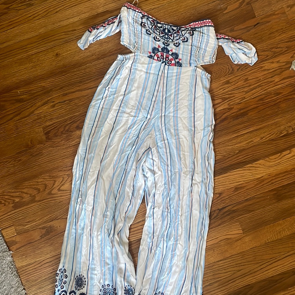 Wide leg jumpsuit
